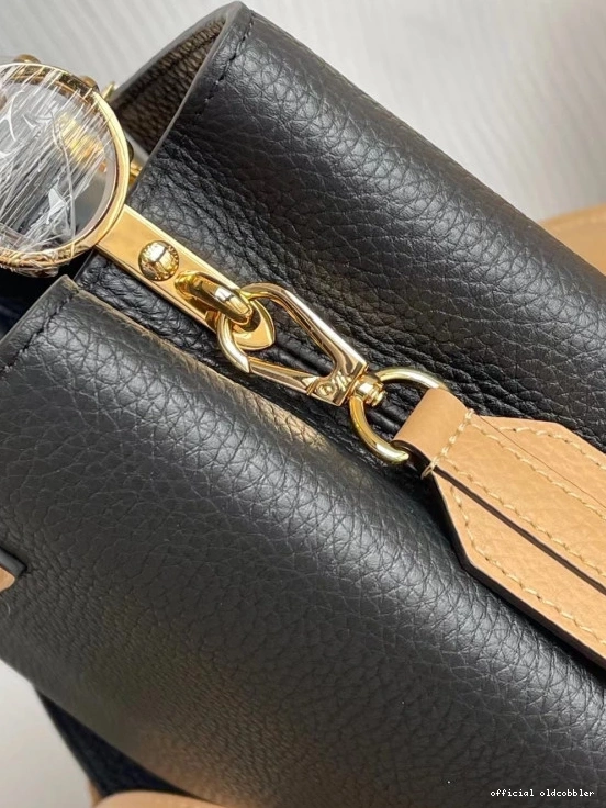 Official oldcobbler Louis Vuitton CAPUCINES BB 0822